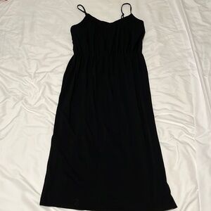 Old Navy women’s size medium black midi dress cinched waist soft jersey material